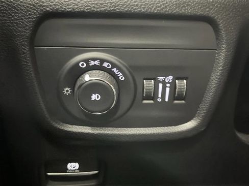 Used 2024 Jeep Grand Cherokee Limited w/ Trailer Tow Package image 25