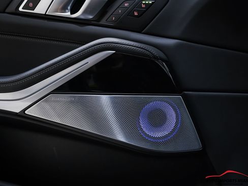 Used 2024 BMW ALPINA XB7 image 47