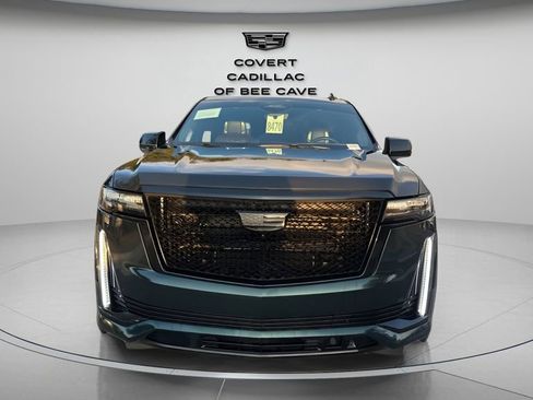 Used 2021 Cadillac Escalade Sport Platinum image 2