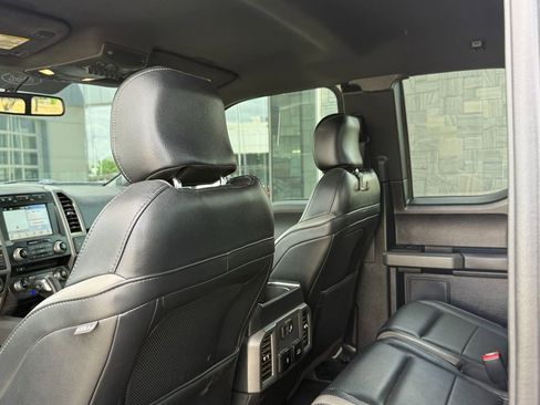 Used 2017 Ford F150 Raptor w/ Equipment Group 802A Luxury image 34