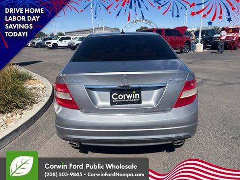 Used 2011 Mercedes-Benz C 300 4MATIC Sedan image 6