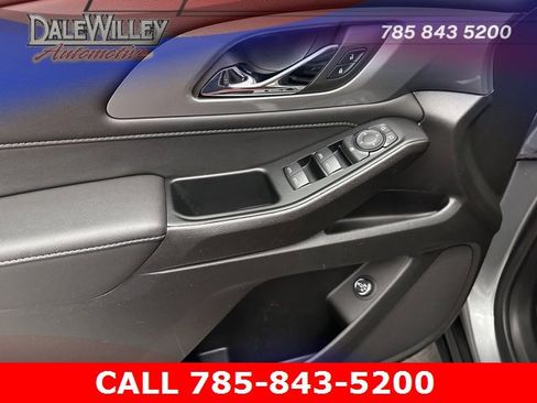 Certified 2023 Chevrolet Traverse LT image 18