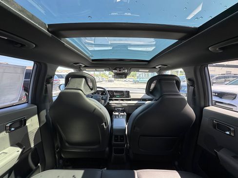 New 2027 Kia Seltos X-Line S w/ X-Line S Premium Package AWD/4WD image 11