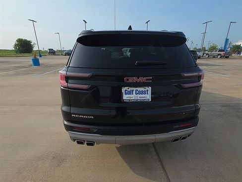Used 2024 GMC Acadia Elevation FWD image 9