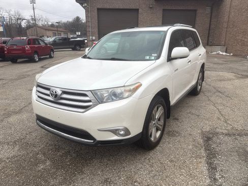 Used 2013 Toyota Highlander Limited image 1