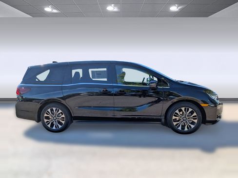 New 2026 Honda Odyssey Elite image 8