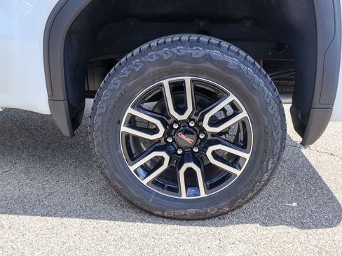 New 2026 GMC Sierra 1500 AT4 AWD/4WD image 35