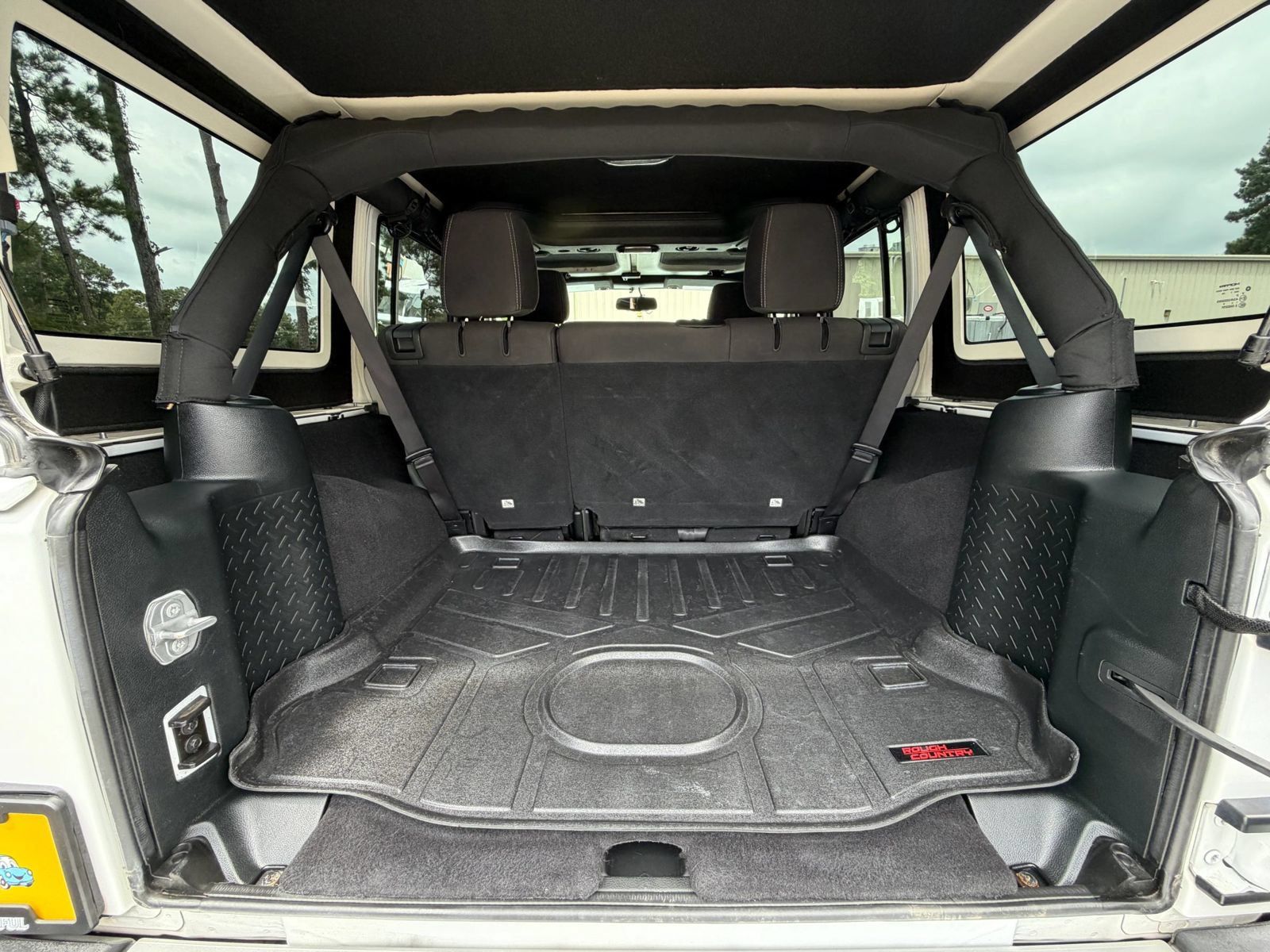 Used 2018 Jeep Wrangler Unlimited Sahara AWD/4WD image 22