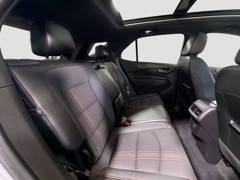Used 2023 Chevrolet Equinox RS FWD image 28
