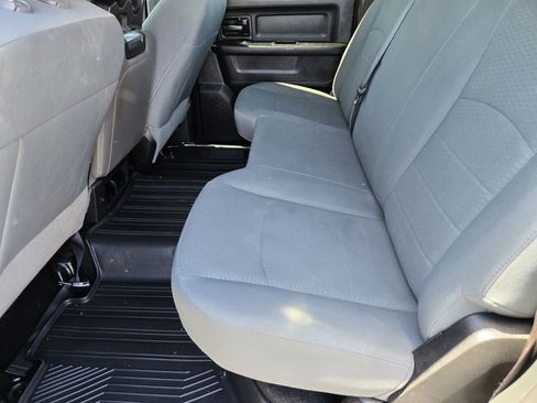 Used 2018 RAM 1500 Express RWD image 8