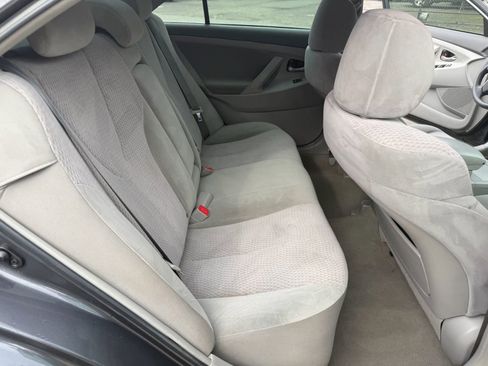 Used 2011 Toyota Camry LE w/ LE Extra-Value Pkg image 14