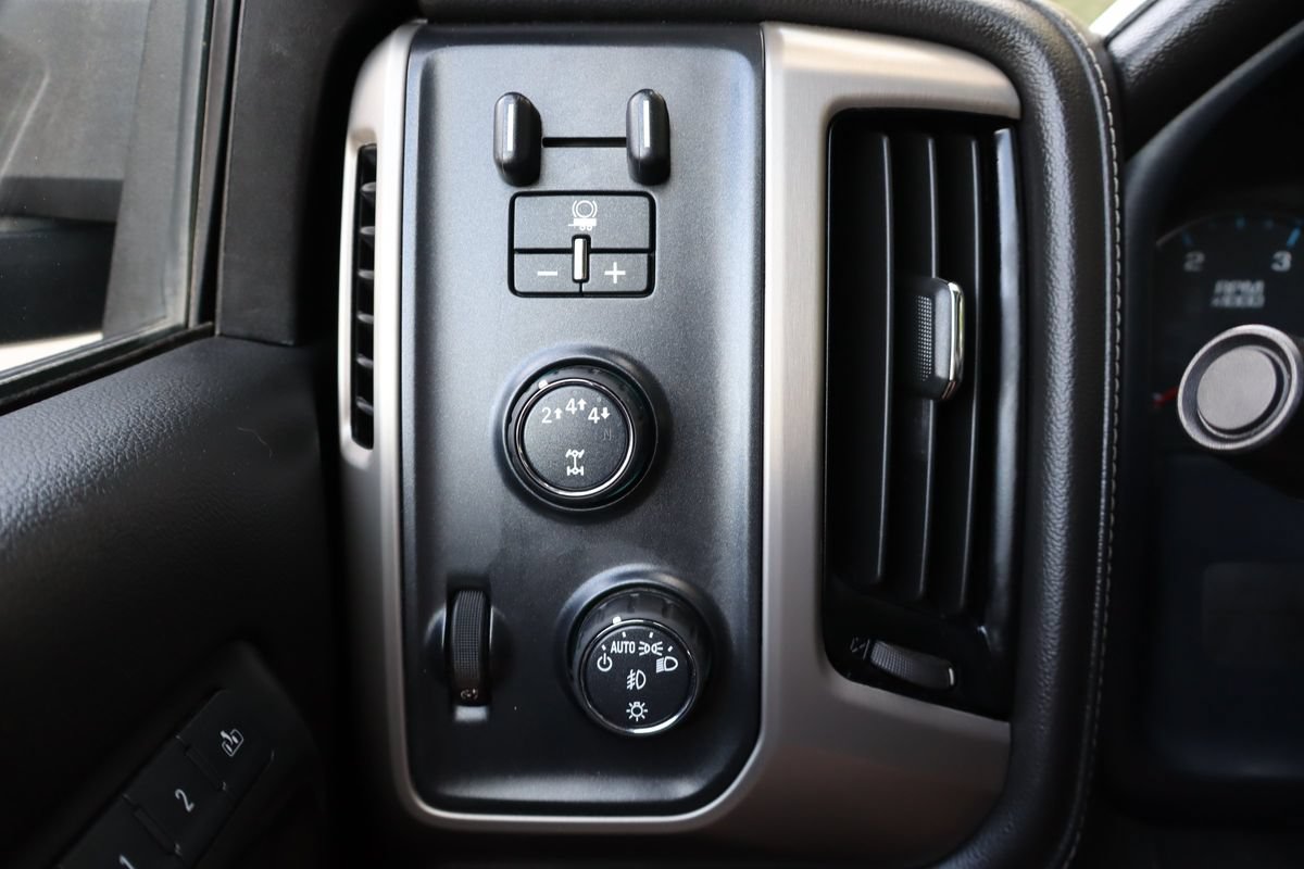 Used 2019 GMC Sierra 2500 Denali AWD/4WD image 29