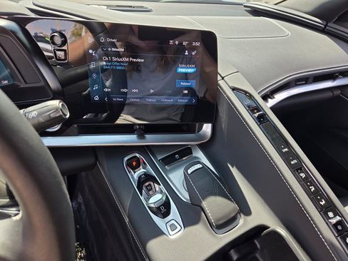 Used 2024 Chevrolet Corvette Stingray Coupe w/ Z51 Performance Package image 23