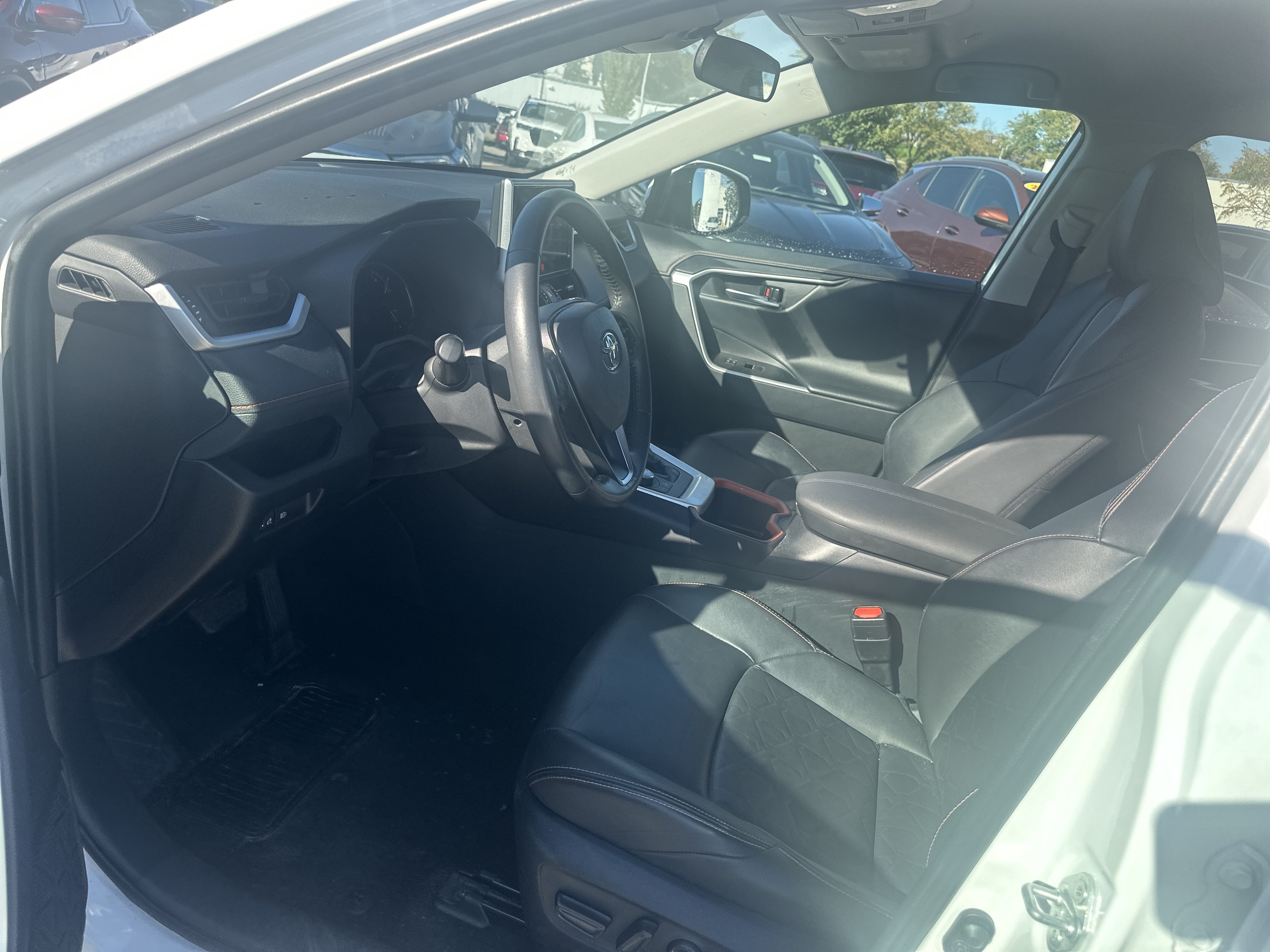 Used 2024 Toyota RAV4 Adventure AWD/4WD image 13