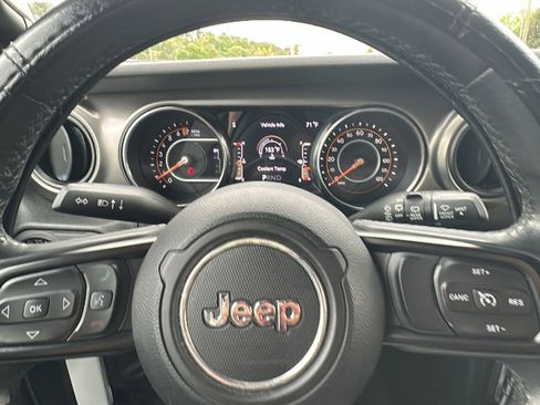 Used 2019 Jeep Wrangler Unlimited Sport S AWD/4WD image 19