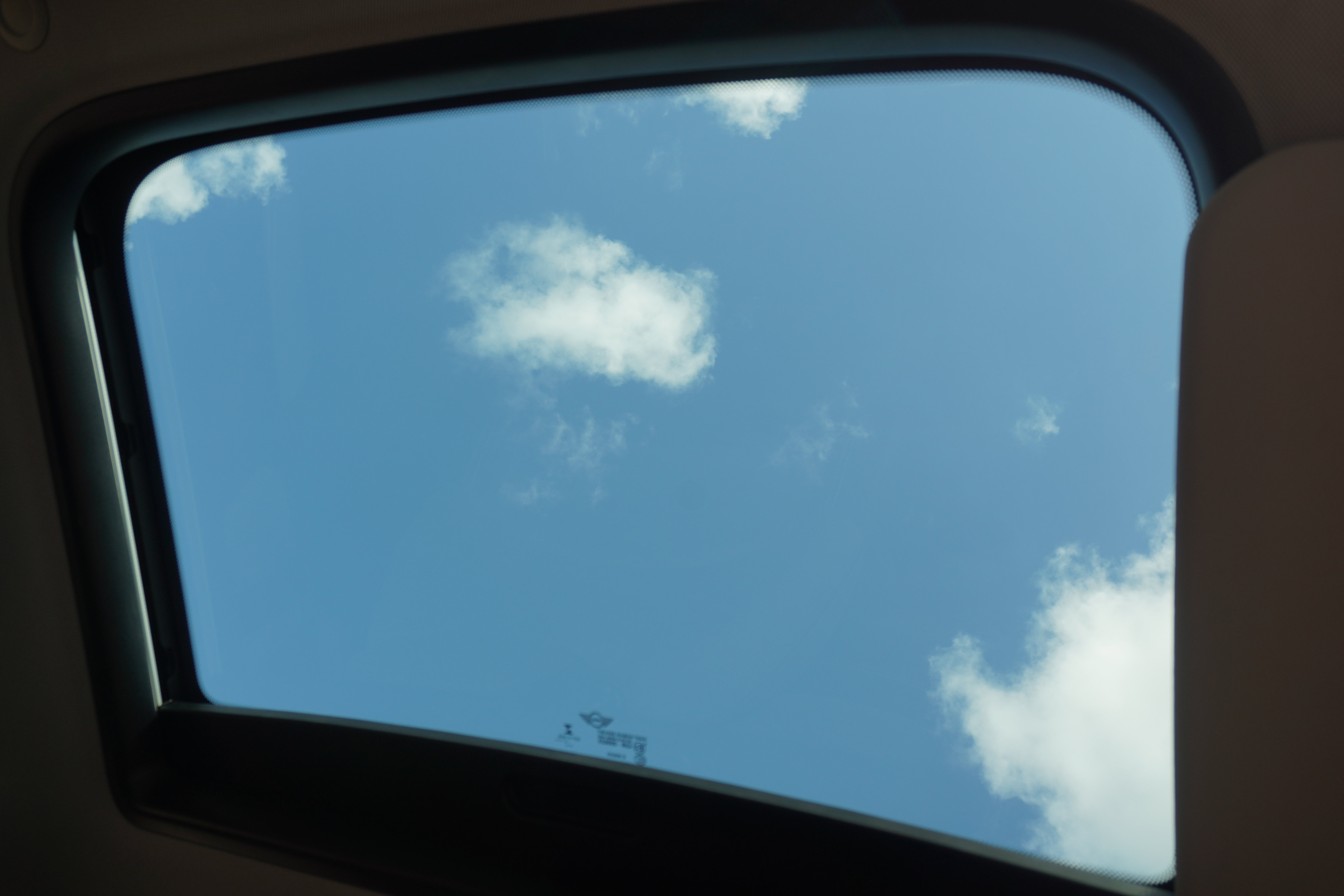 Used 2016 MINI Cooper 4-Door Hardtop FWD image 16