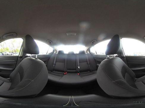 Used 2025 Nissan Altima 2.5 SV image 43