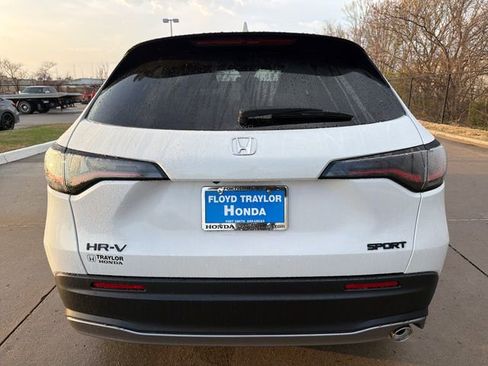 New 2026 Honda HR-V Sport image 4
