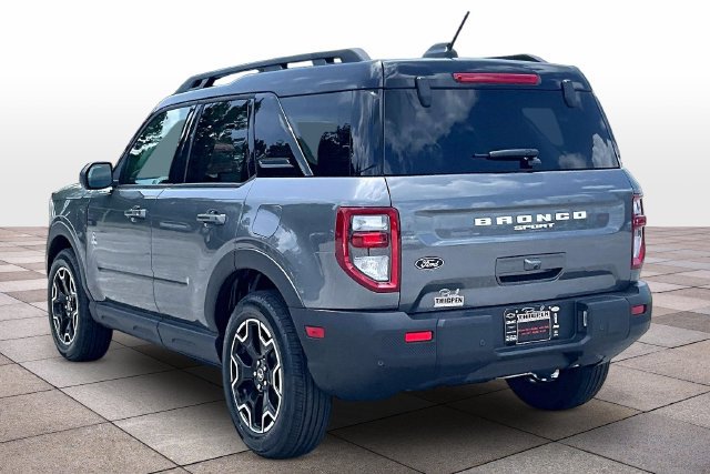 New 2026 Ford Bronco Sport Outer Banks w/ Outer Banks Tech Package+ AWD/4WD image 3