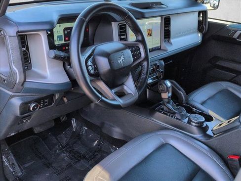 Used 2024 Ford Bronco Outer Banks image 10