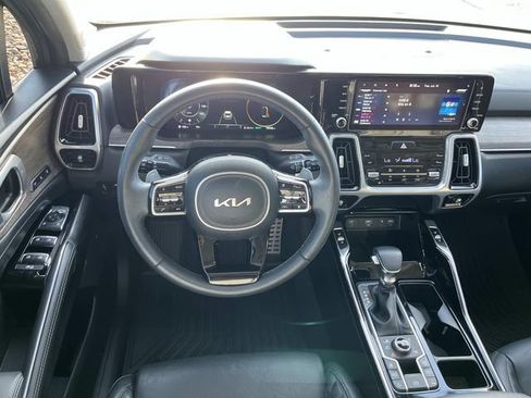 Used 2022 Kia Sorento SX Prestige AWD/4WD image 12