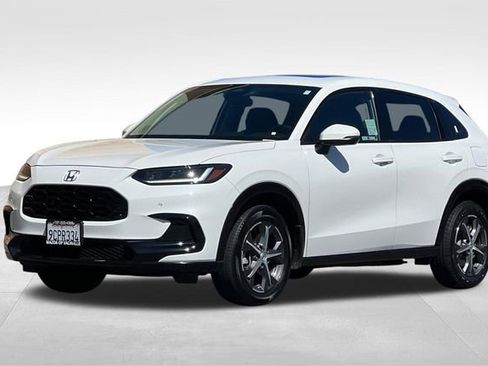 Used 2023 Honda HR-V EX-L image 8