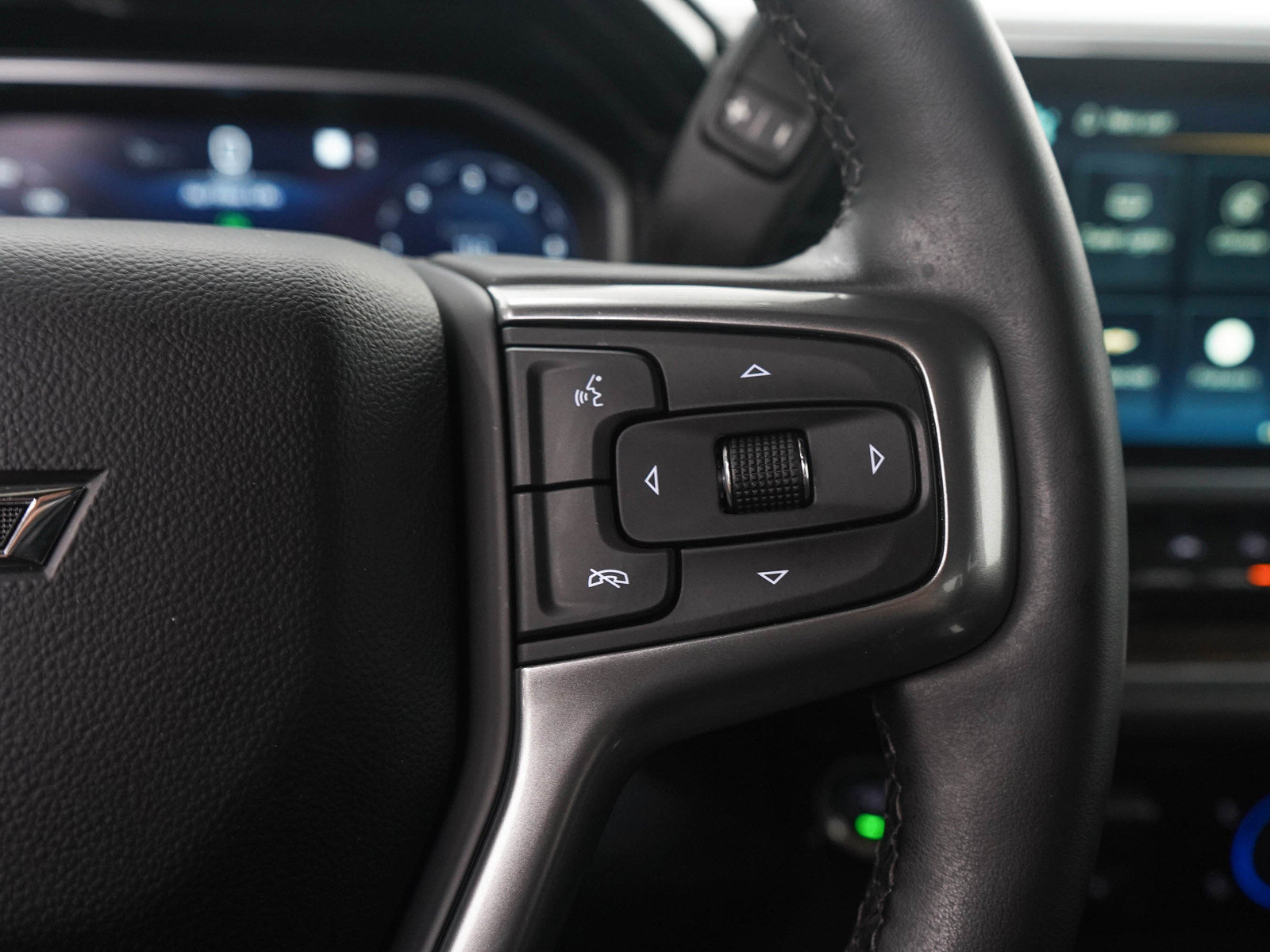Used 2023 Chevrolet Silverado 1500 RST AWD/4WD image 28
