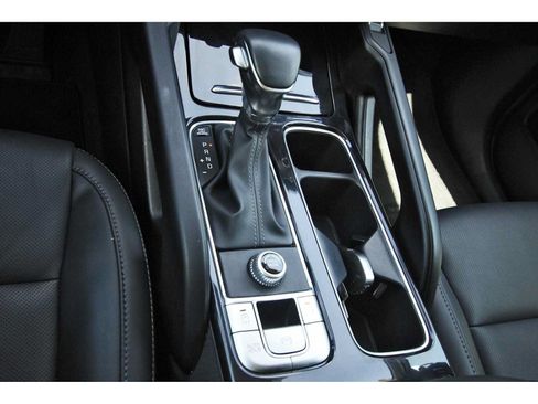 Used 2025 Kia Telluride S FWD image 27