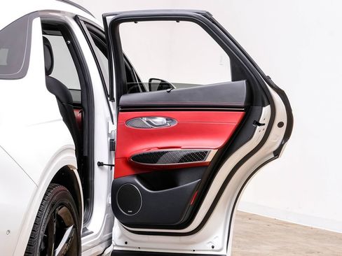 Used 2022 Genesis GV70 3.5T Sport w/ Sport Prestige Package image 41