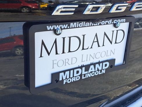 Certified 2024 Ford Edge SEL w/ Convenience Package image 8