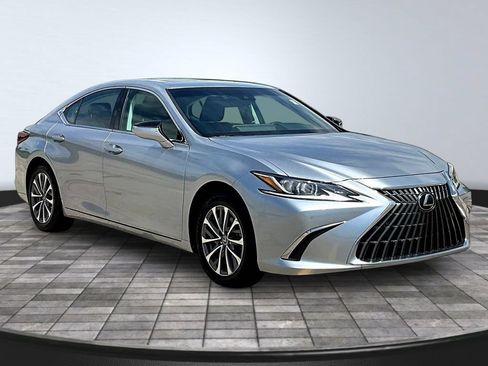 Used 2023 Lexus ES 350 w/ ES 350 Ultra Luxury Package FWD image 3