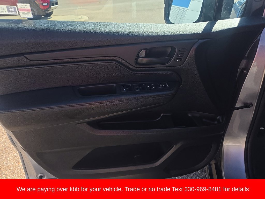 Used 2025 Honda Odyssey EX-L image 11