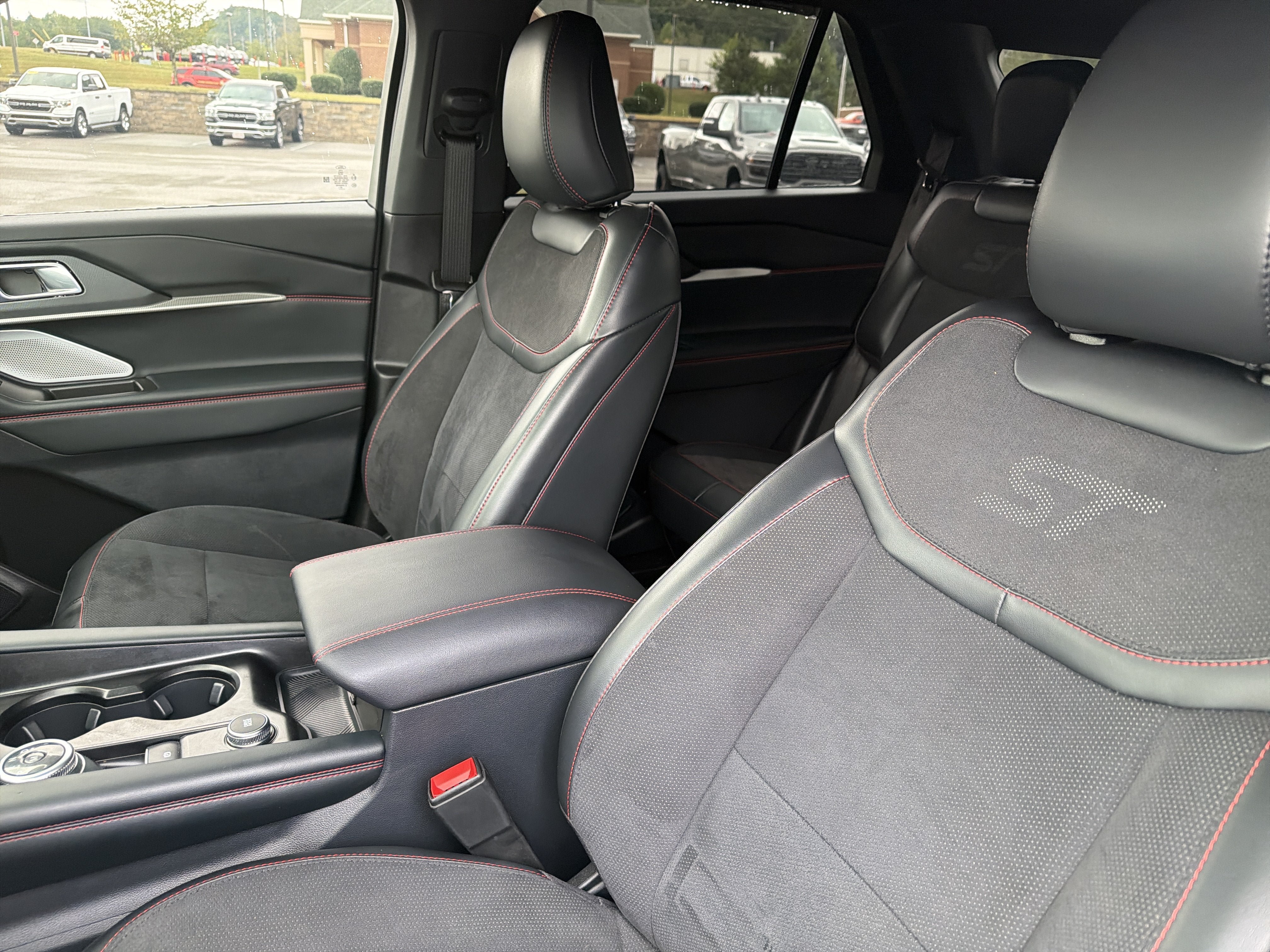 Used 2026 Ford Explorer ST w/ Sun And Sound Package AWD/4WD image 16