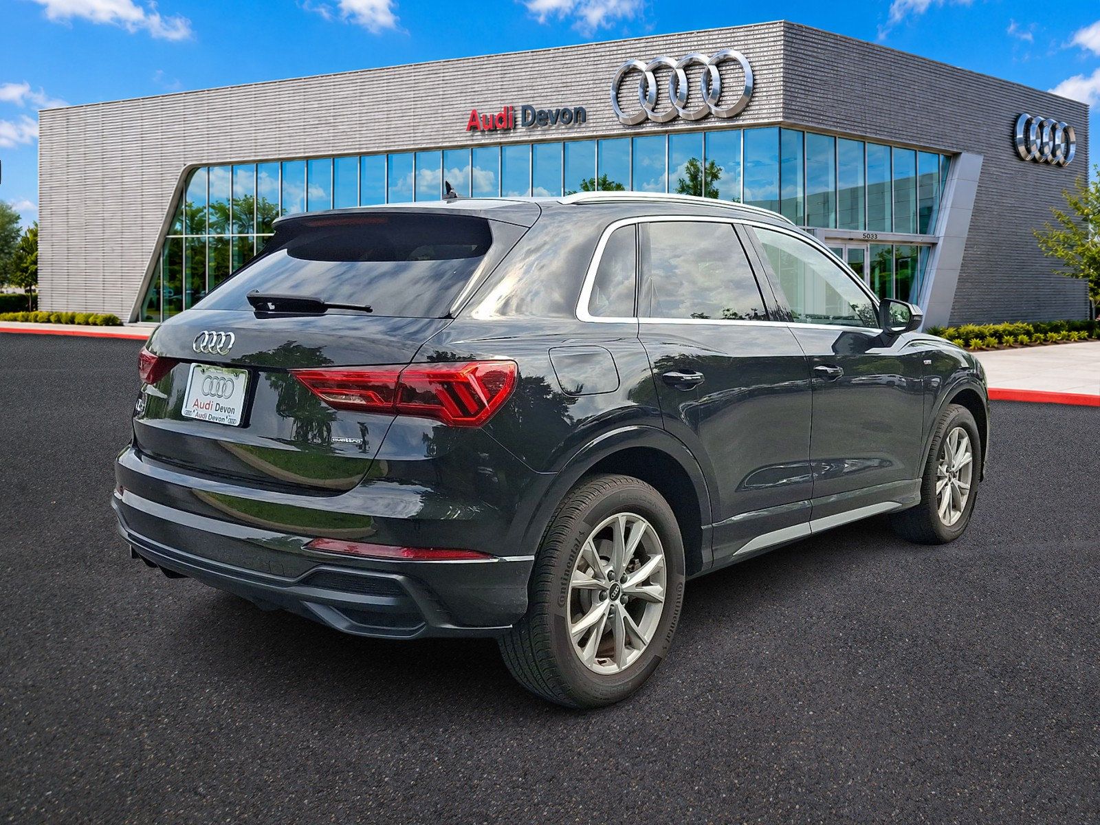 Used 2021 Audi Q3 2.0T Premium Plus w/ Premium Plus Package AWD/4WD image 6