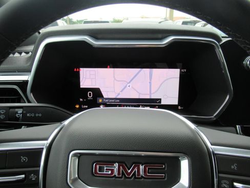 New 2026 GMC Canyon Elevation w/ Convenience Package RWD image 28