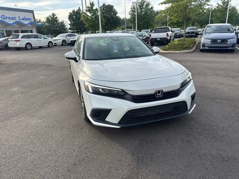Used 2023 Honda Civic EX image 4