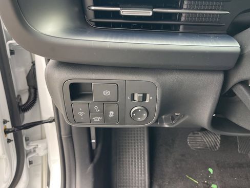 New 2025 Hyundai Ioniq 6 SE image 20