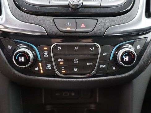 Used 2024 Chevrolet Equinox Premier image 26