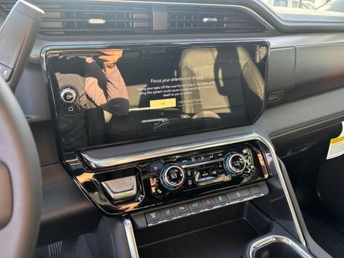 New 2026 GMC Sierra 2500 Denali w/ Denali Reserve Package image 21