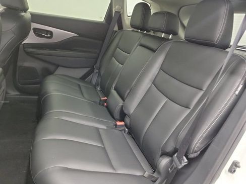 Certified 2024 Nissan Murano SV w/ SV Midnight Edition Package FWD image 12