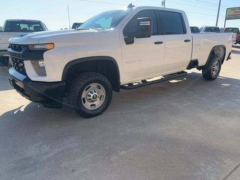Used 2021 Chevrolet Silverado 2500 W/T w/ WT Convenience Package AWD/4WD image 3