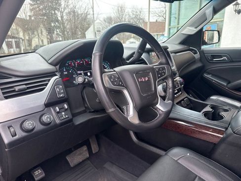 Used 2019 GMC Yukon XL SLT w/ Open Road Package image 10