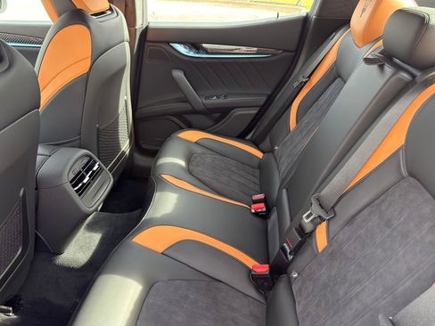 Used 2024 Maserati Ghibli Trofeo image 36