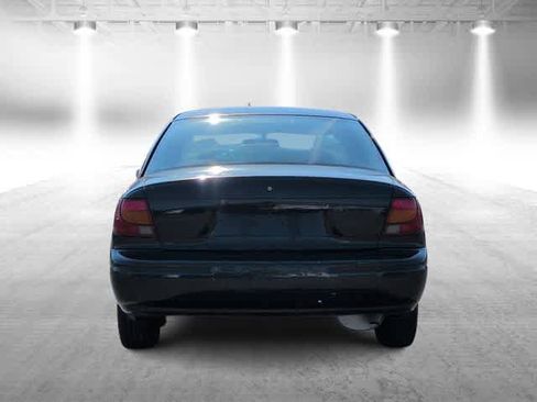 Used 2002 Saturn S-Series SL1 w/ SL1 Option Pkg 1 FWD image 7