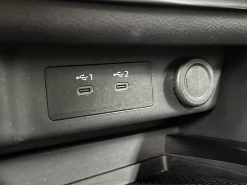 Used 2024 Nissan Rogue SV AWD/4WD image 25