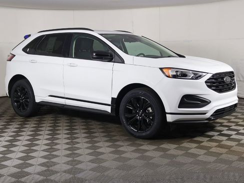 Used 2024 Ford Edge SE w/ Black Appearance Package AWD/4WD image 41