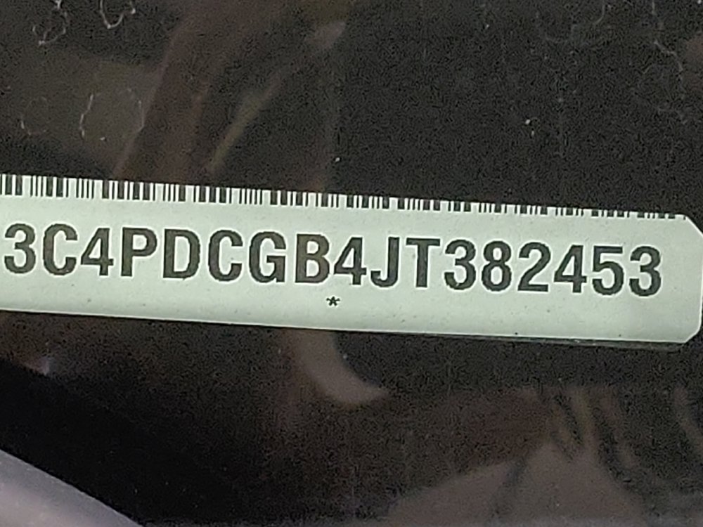 Used 2018 Dodge Journey Crossroad w/ Navigation Group FWD image 33