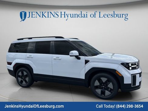 New 2026 Hyundai Santa Fe SEL FWD image 2
