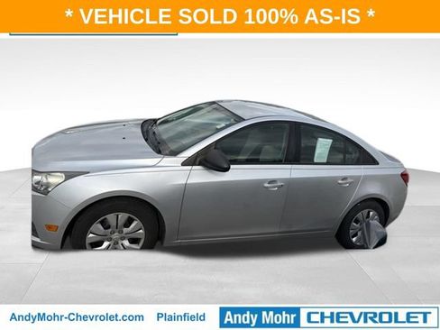 Used 2013 Chevrolet Cruze LS FWD image 2