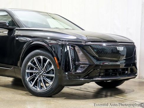 New 2025 Cadillac Lyriq Sport w/ LPO, Floor Liner Package image 2